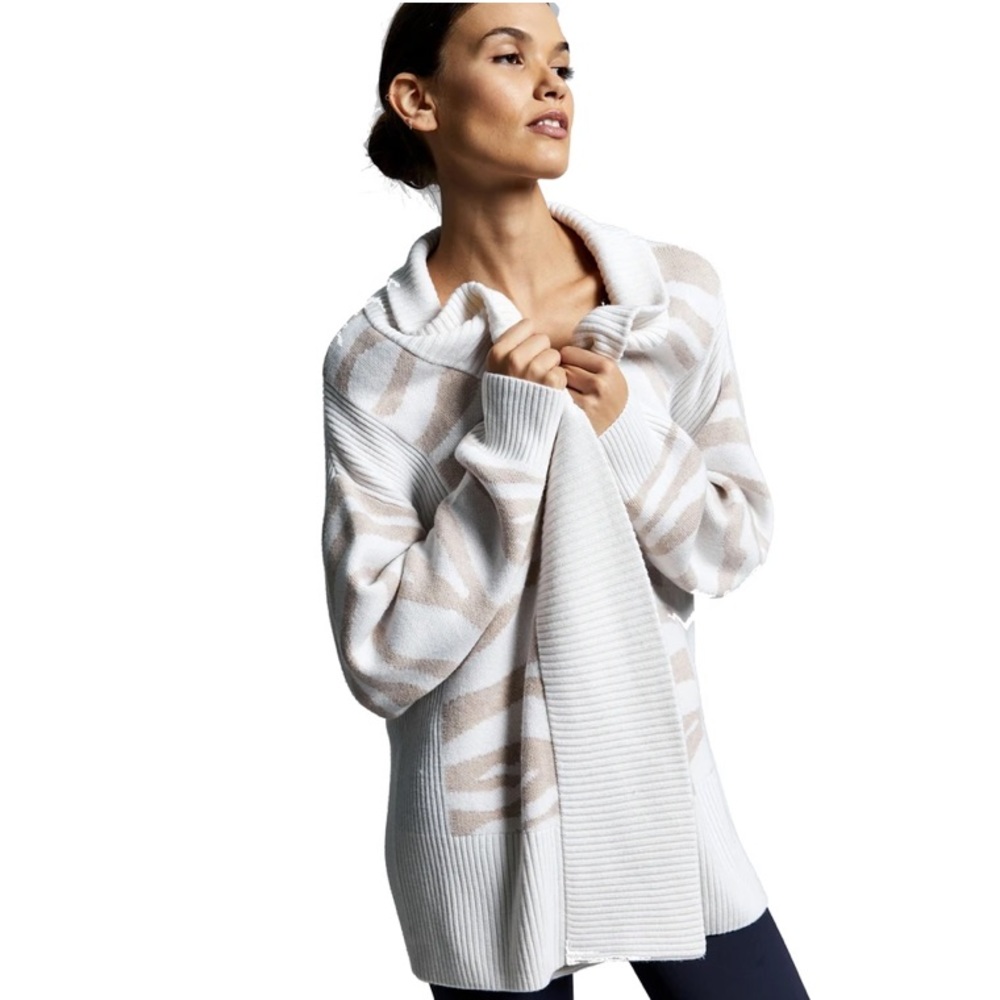 Varley Camrose Zebra Sweater - Picture 2 of 10